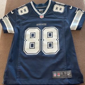 Youth size official NFL Cowboys Jersey. #88 Dez Bryant. Used twice.